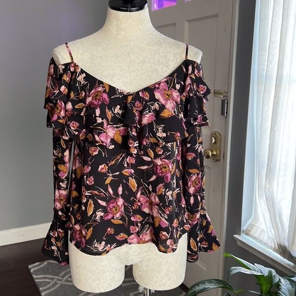 BP Cold Shoulder Ruffle Floral Print Top - Picture 3 of 9